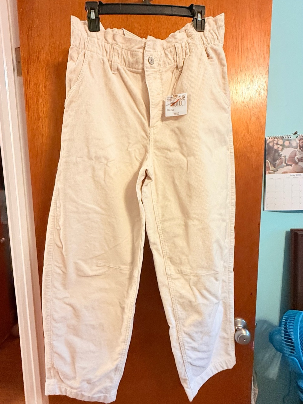 American Eagle Barrel Cream Corduroy Pull-On Pants Tall girl friendly